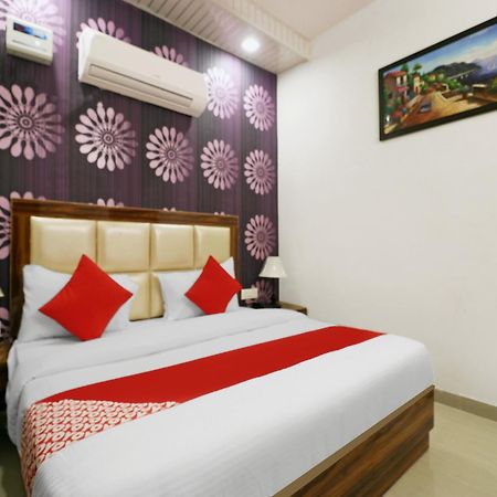 Hotel O Sangeet Фаридабад Экстерьер фото